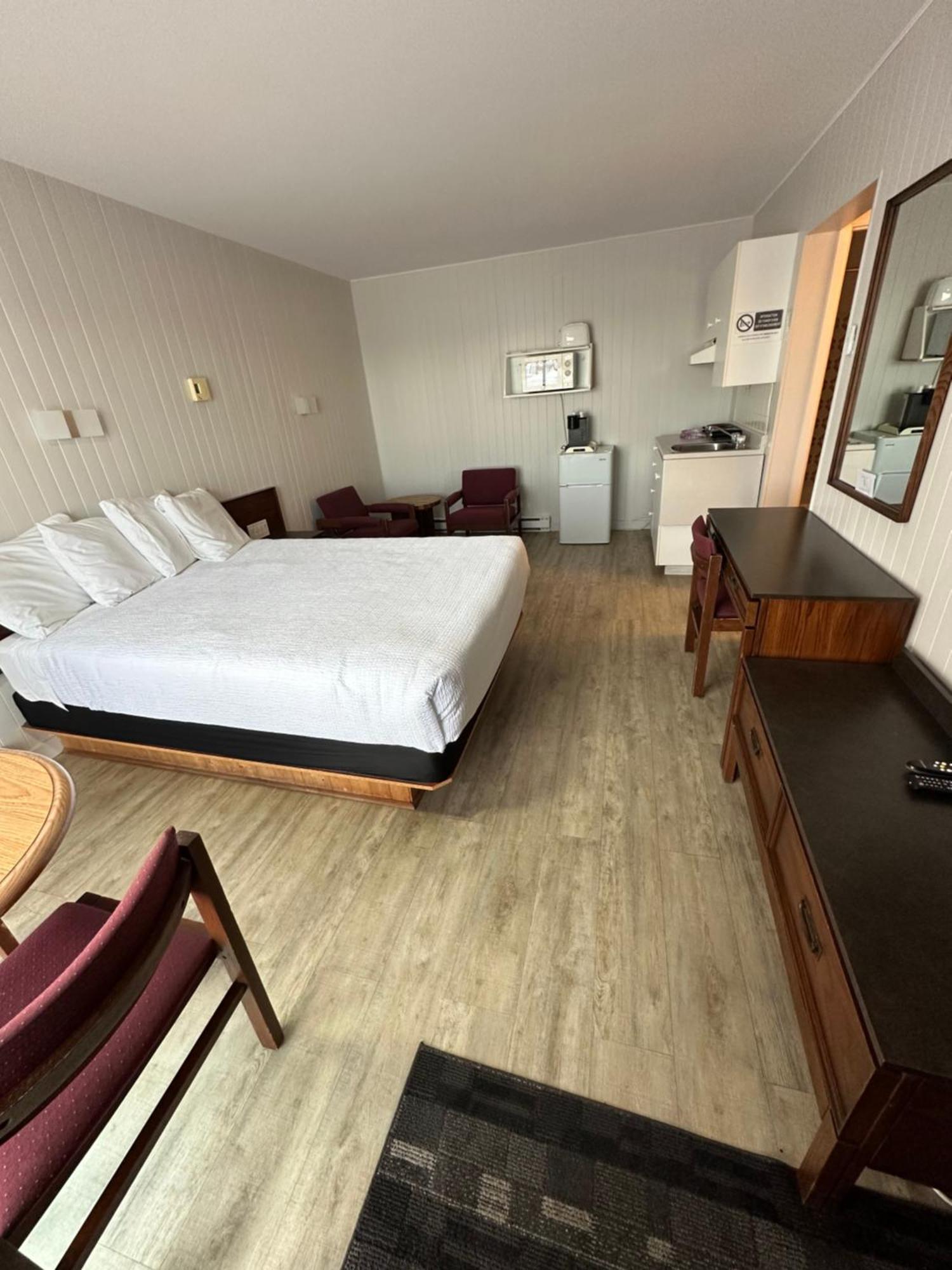 Motel Carleton Sur Mer Exterior foto
