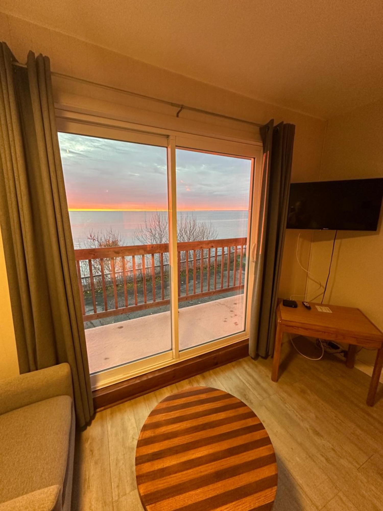 Motel Carleton Sur Mer Exterior foto