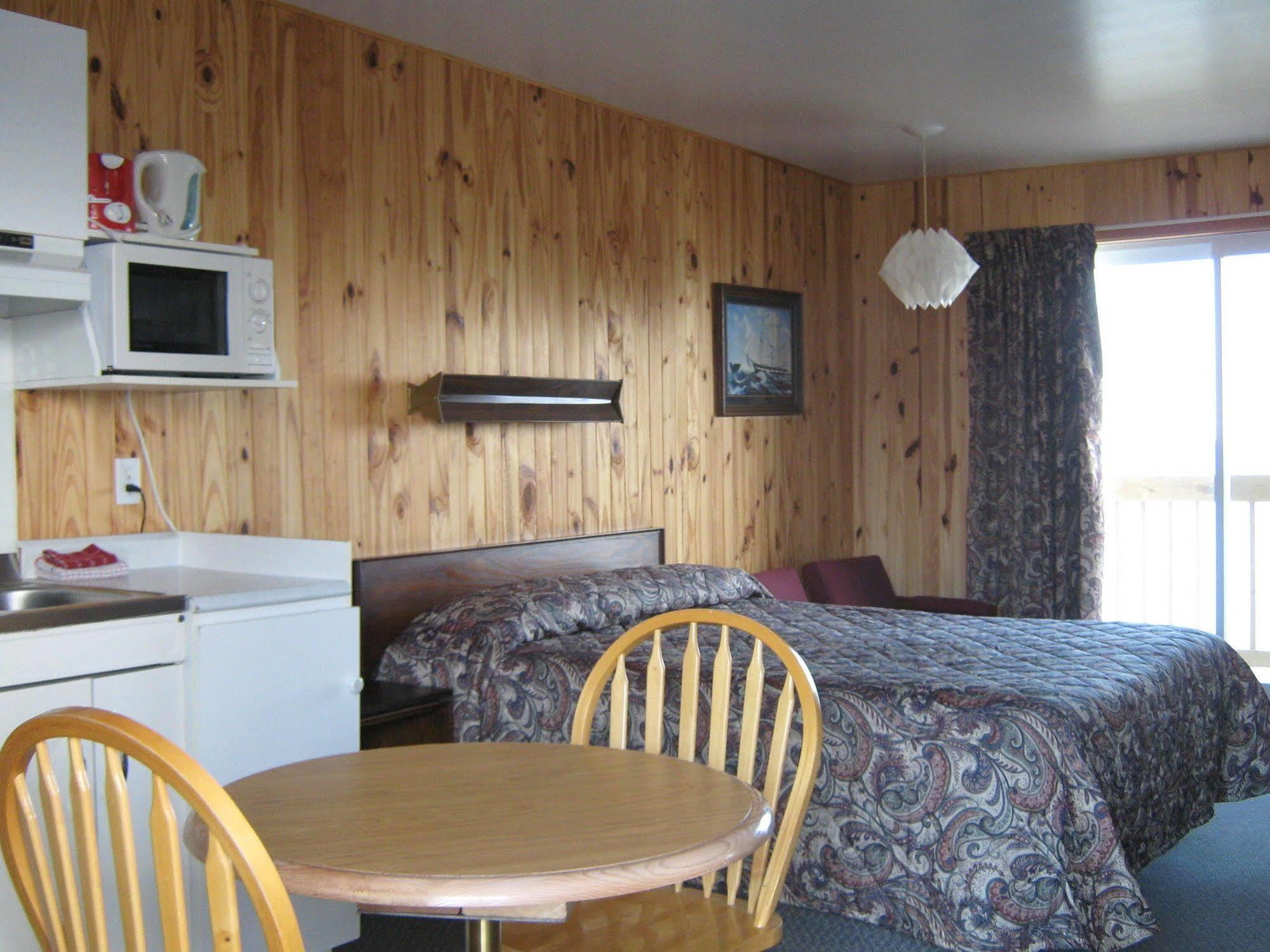 Motel Carleton Sur Mer Exterior foto